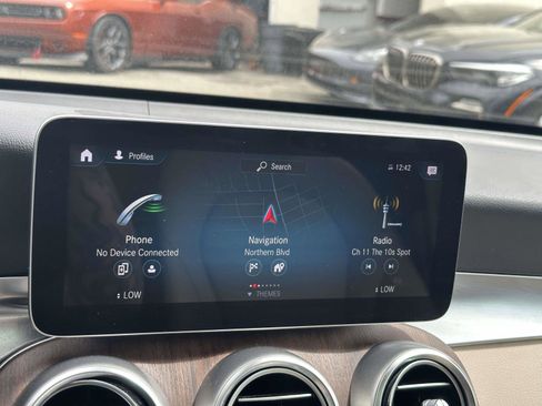 Used 2020 Mercedes-Benz GLC 300 4MATIC w/ Multimedia Package image 26