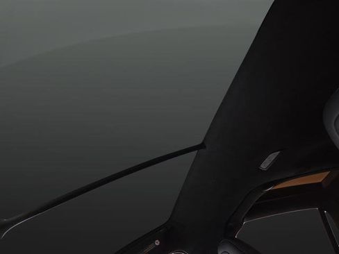 Used 2023 Tesla Model X Plaid image 7