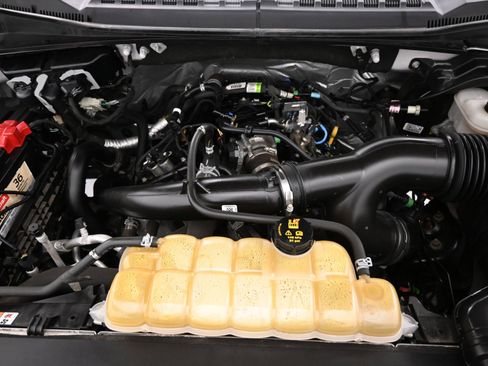 Used 2020 Ford F150 XLT w/ Equipment Group 302A Luxury image 29