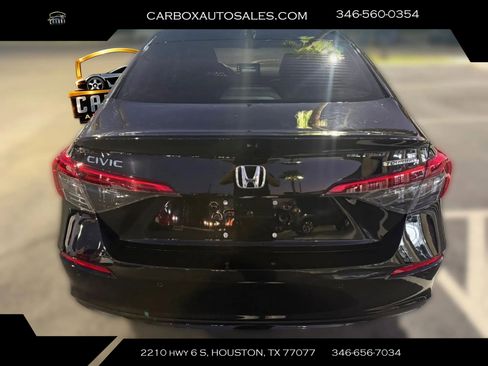 Used 2024 Honda Civic Touring image 4