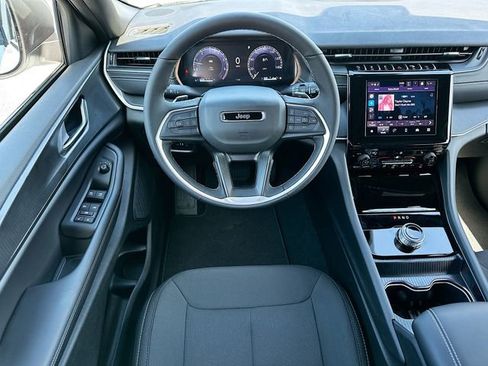 New 2026 Jeep Grand Cherokee L Laredo AWD/4WD image 15