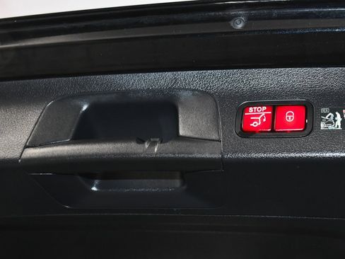 Used 2025 Mercedes-Benz GLS 450 4MATIC image 80