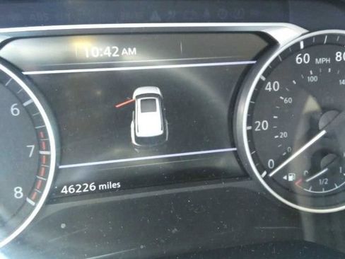 Used 2024 Nissan Pathfinder SV AWD/4WD image 12