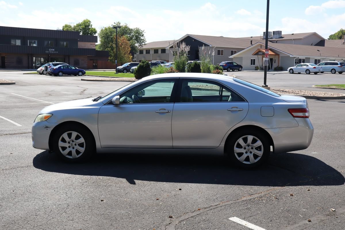 Used 2010 Toyota Camry FWD image 9