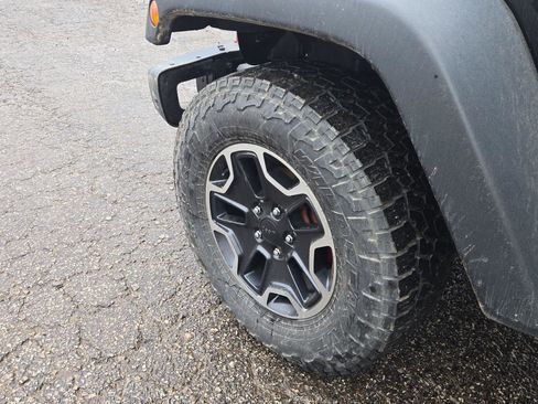 Used 2015 Jeep Wrangler Rubicon image 4