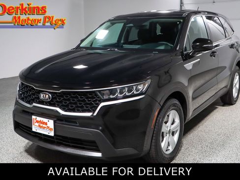 Used 2021 Kia Sorento LX image 1