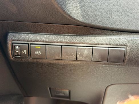 Used 2019 Toyota Corolla XSE FWD image 22