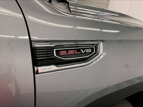 Used 2023 GMC Sierra 1500 Denali w/ Denali Reserve Package AWD/4WD image 11