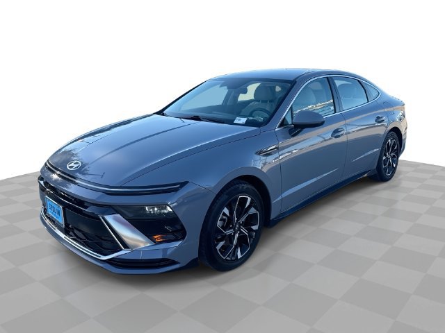 Used 2025 Hyundai Sonata SEL FWD image 1