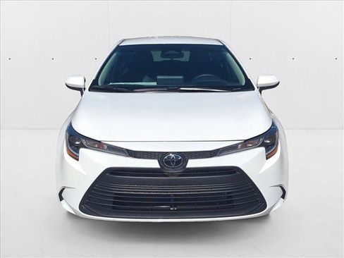 New 2025 Toyota Corolla LE image 2