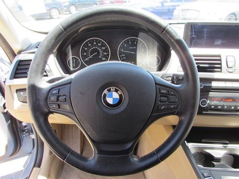 Used 2013 BMW 328i Sedan RWD image 12