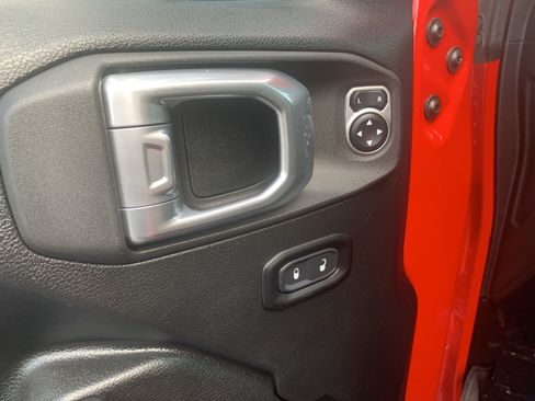 Used 2020 Jeep Gladiator Sport w/ Quick Order Package 23S AWD/4WD image 15
