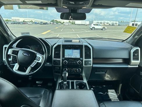 Used 2017 Ford F150 Lariat w/ Equipment Group 502A Luxury AWD/4WD image 19