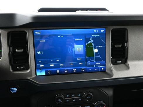 Used 2024 Ford Bronco Outer Banks image 16