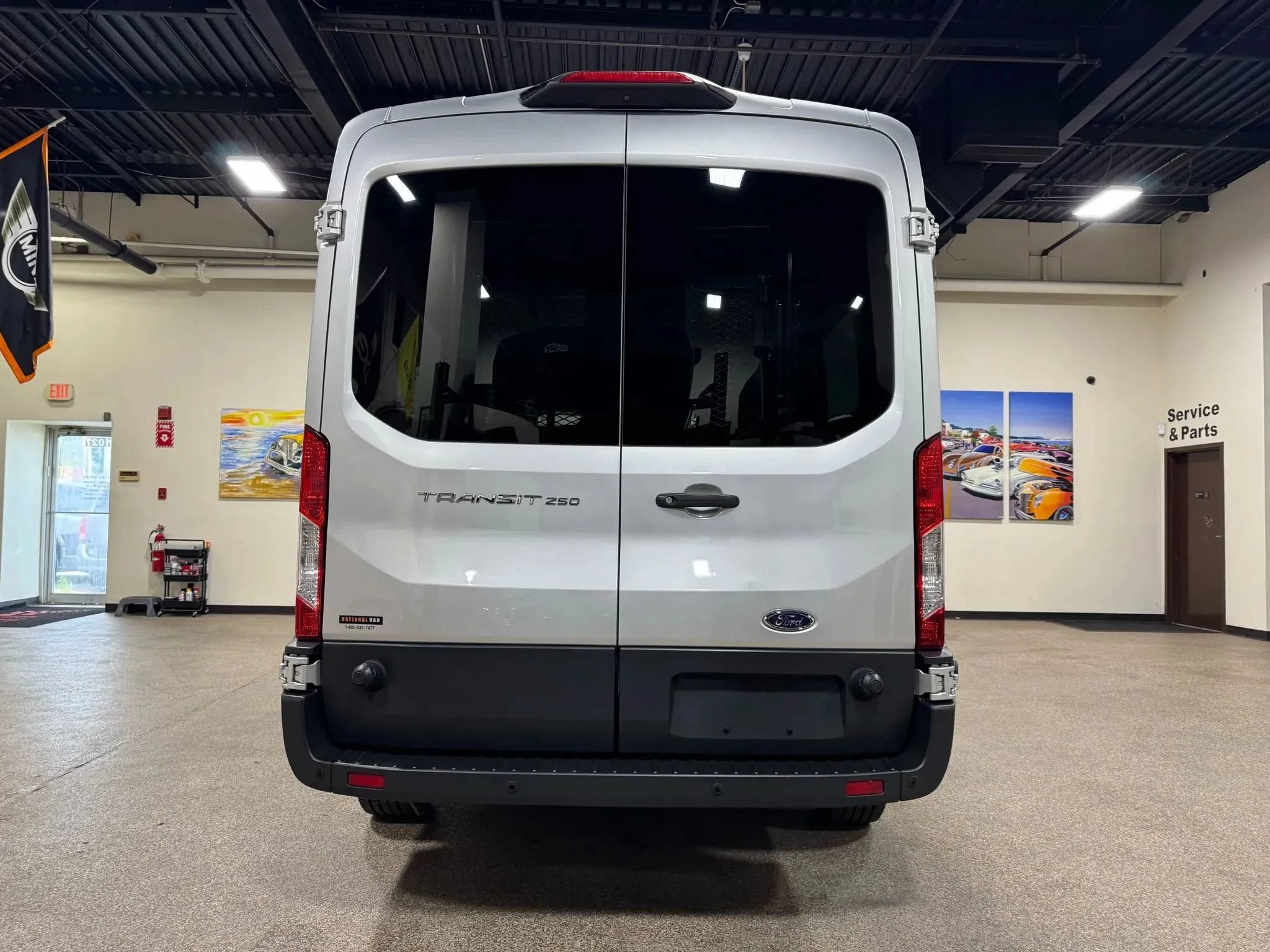 Used 2015 Ford Transit 250 148 Medium Roof RWD image 7