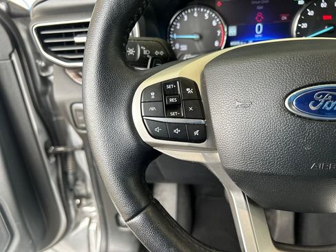 Used 2021 Ford Explorer Limited w/ Equipment Group 301A image 22