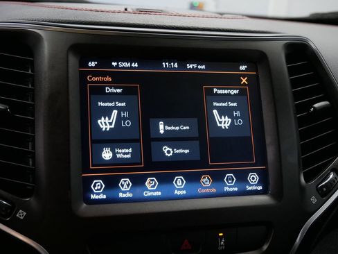 Certified 2022 Jeep Cherokee Trailhawk w/ Comfort/Convenience Group image 33