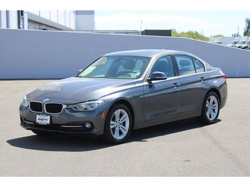 Used 2018 BMW 328d xDrive Sedan w/ Convenience Package AWD/4WD image 1