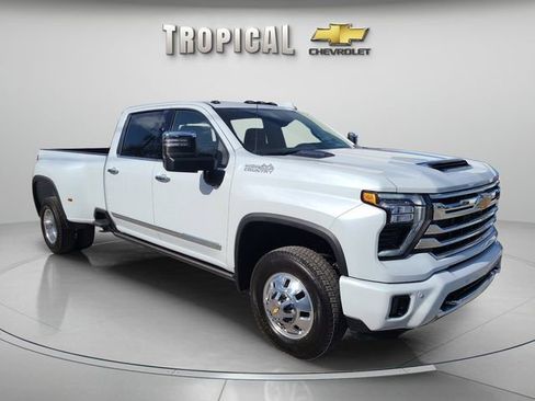 New 2026 Chevrolet Silverado 3500 High Country w/ Technology Package image 7