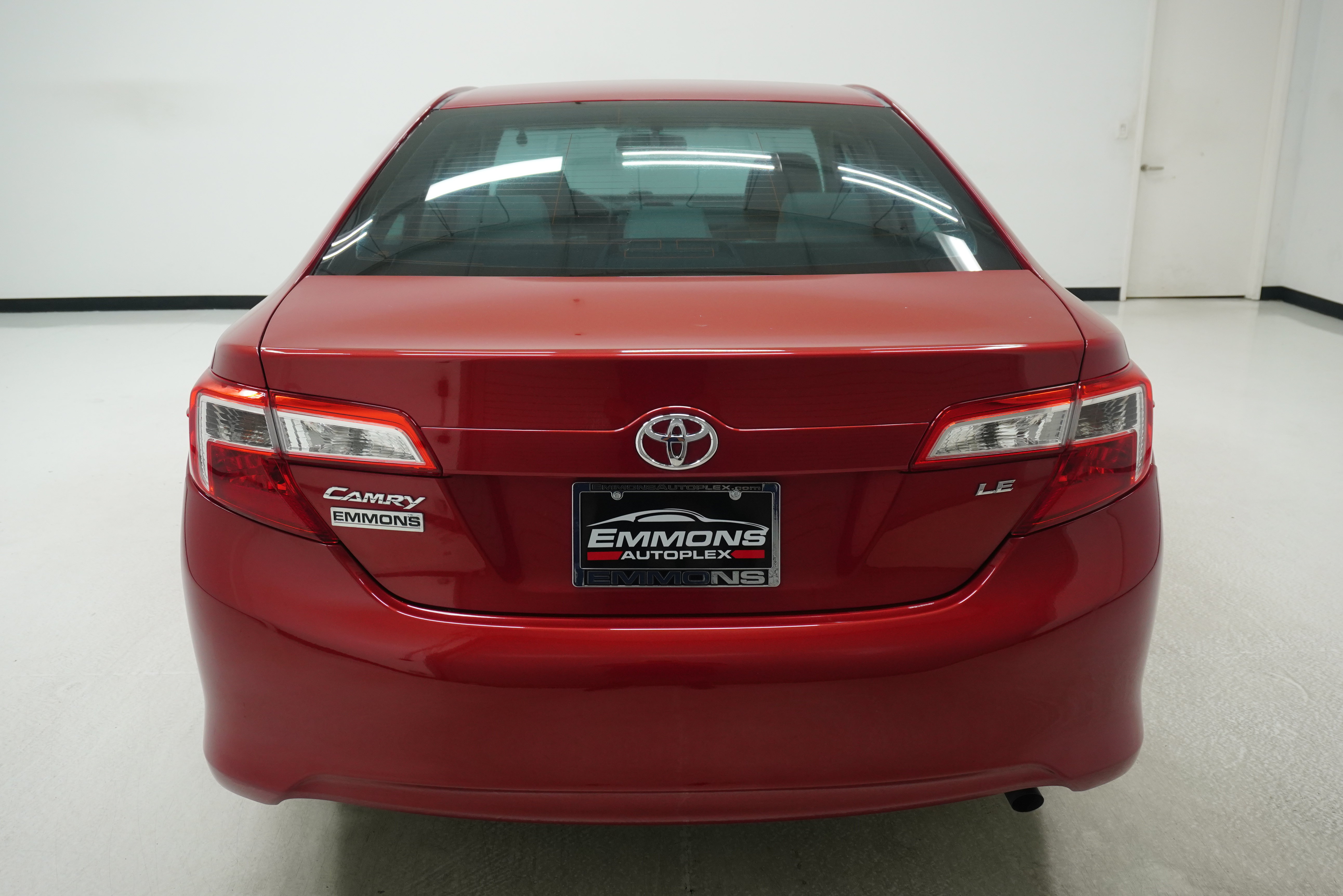 Used 2013 Toyota Camry LE FWD image 5