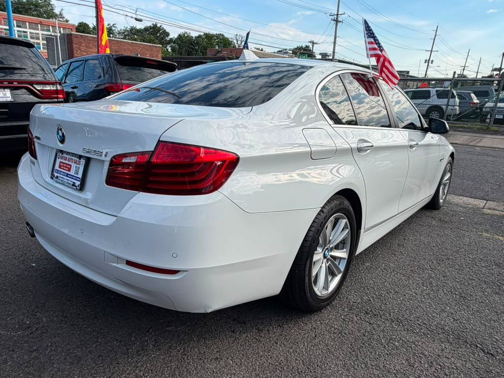 Used 2014 BMW 528i xDrive Sedan AWD/4WD image 6
