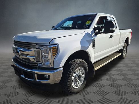 Used 2018 Ford F350 XLT w/ XLT Value Package image 8