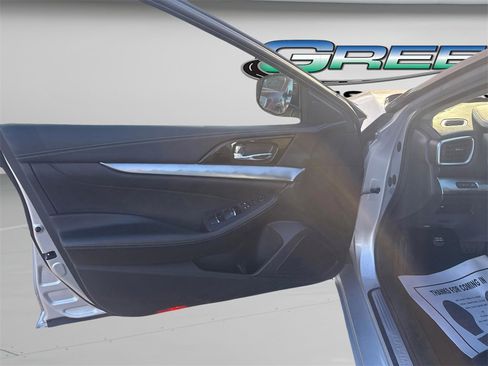 Used 2023 Nissan Maxima SV w/ Floor Mat Group image 27