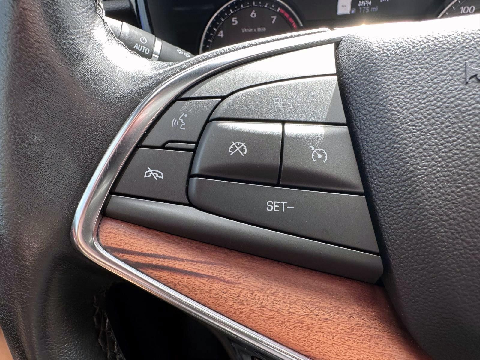 Used 2021 Cadillac XT5 Premium Luxury AWD/4WD image 17