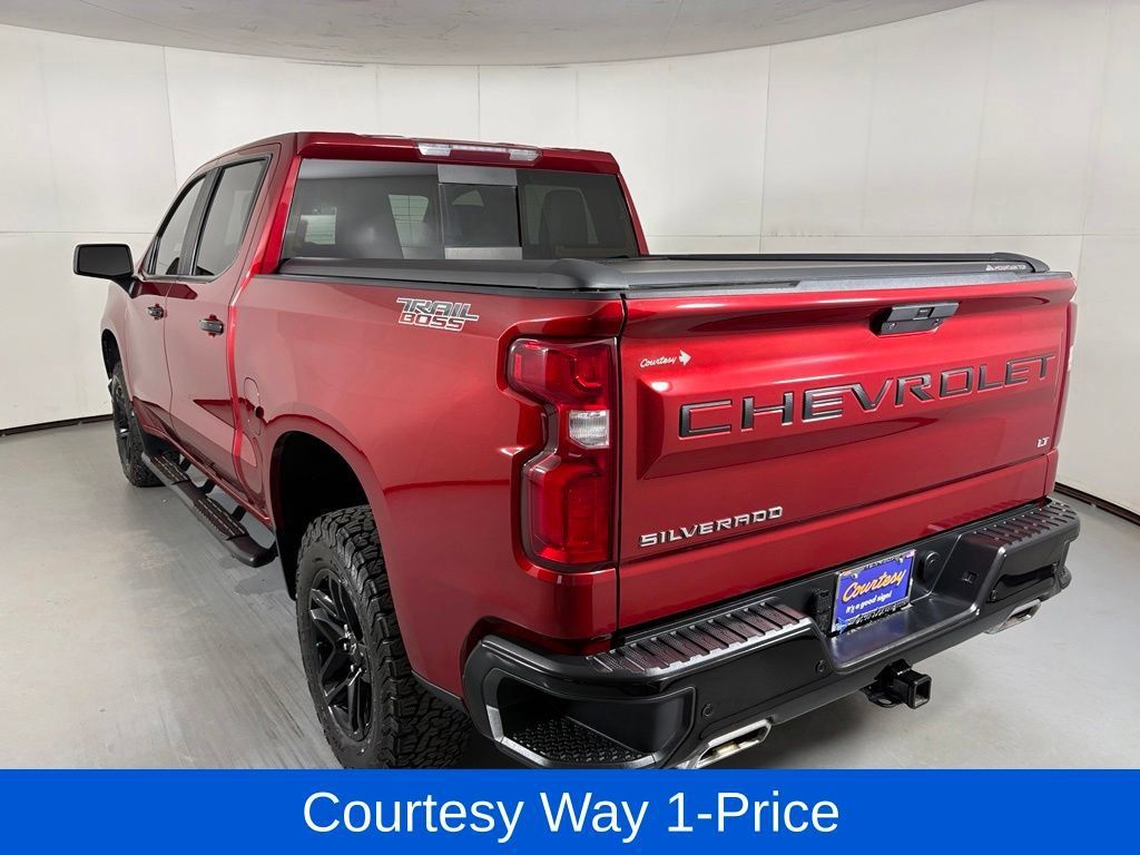 Certified 2021 Chevrolet Silverado 1500 LT Trail Boss w/ Convenience Package II AWD/4WD image 8