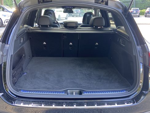 Certified 2025 Mercedes-Benz GLC 300 4MATIC image 10