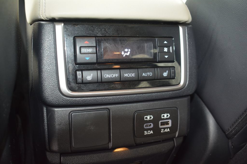 Used 2024 Subaru Ascent Limited AWD/4WD image 21