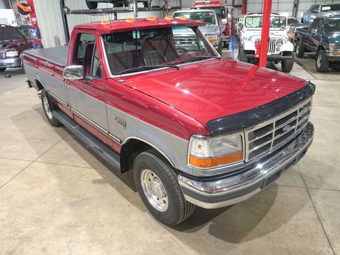 Used 1997 Ford F250 2WD Regular Cab Heavy Duty image 14