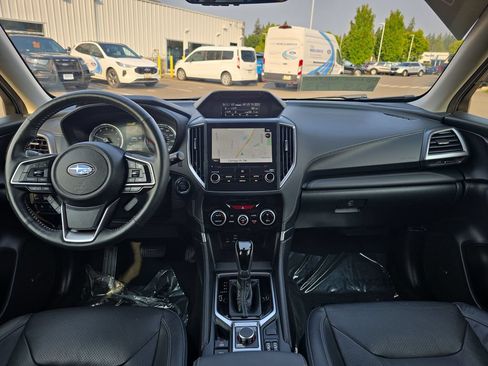 Used 2023 Subaru Forester Touring AWD/4WD image 6