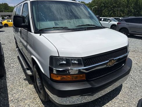 Used 2024 Chevrolet Express 2500 w/ Driver Convenience Package RWD image 2