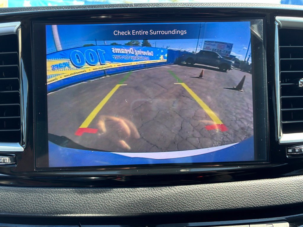 Used 2024 Chrysler Voyager LX FWD image 30