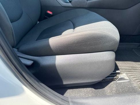 Used 2020 Toyota RAV4 LE w/ All Weather Liner Package AWD/4WD image 29
