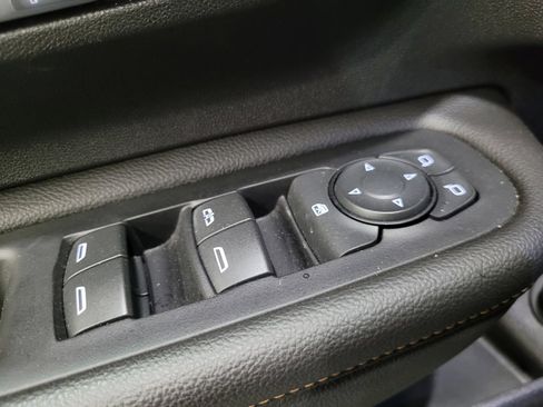 Used 2021 GMC Terrain SLT FWD image 27