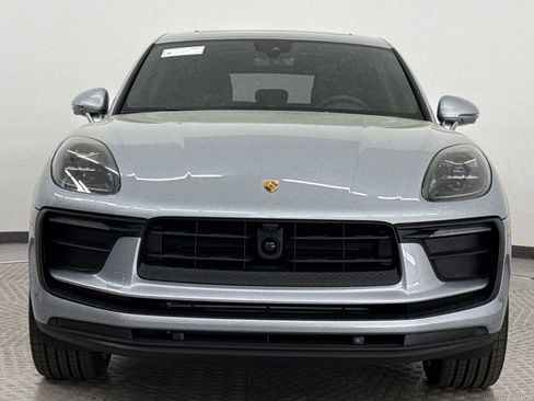 New 2025 Porsche Macan image 6