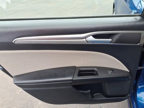 Used 2018 Ford Fusion S FWD image 14