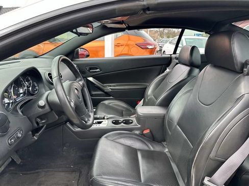 Used 2008 Pontiac G6 GT w/ Premium Package FWD image 11