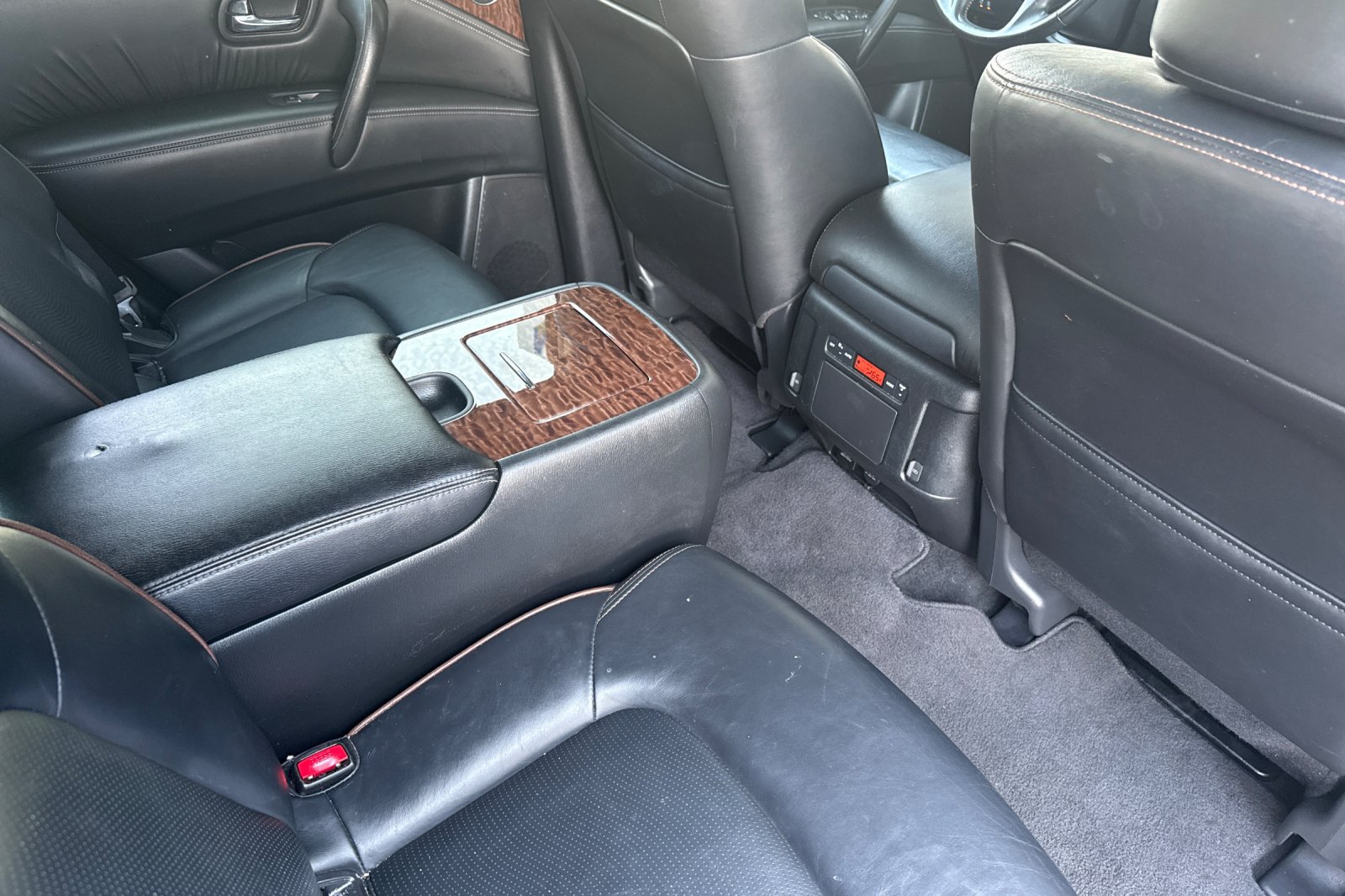 Used 2020 Nissan Armada SL w/ Premium Package AWD/4WD image 18