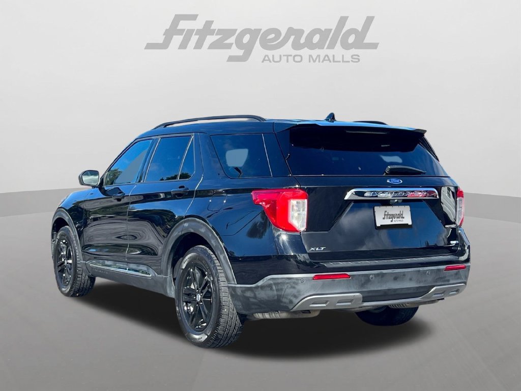 Used 2020 Ford Explorer XLT w/ Equipment Group 202A AWD/4WD image 17