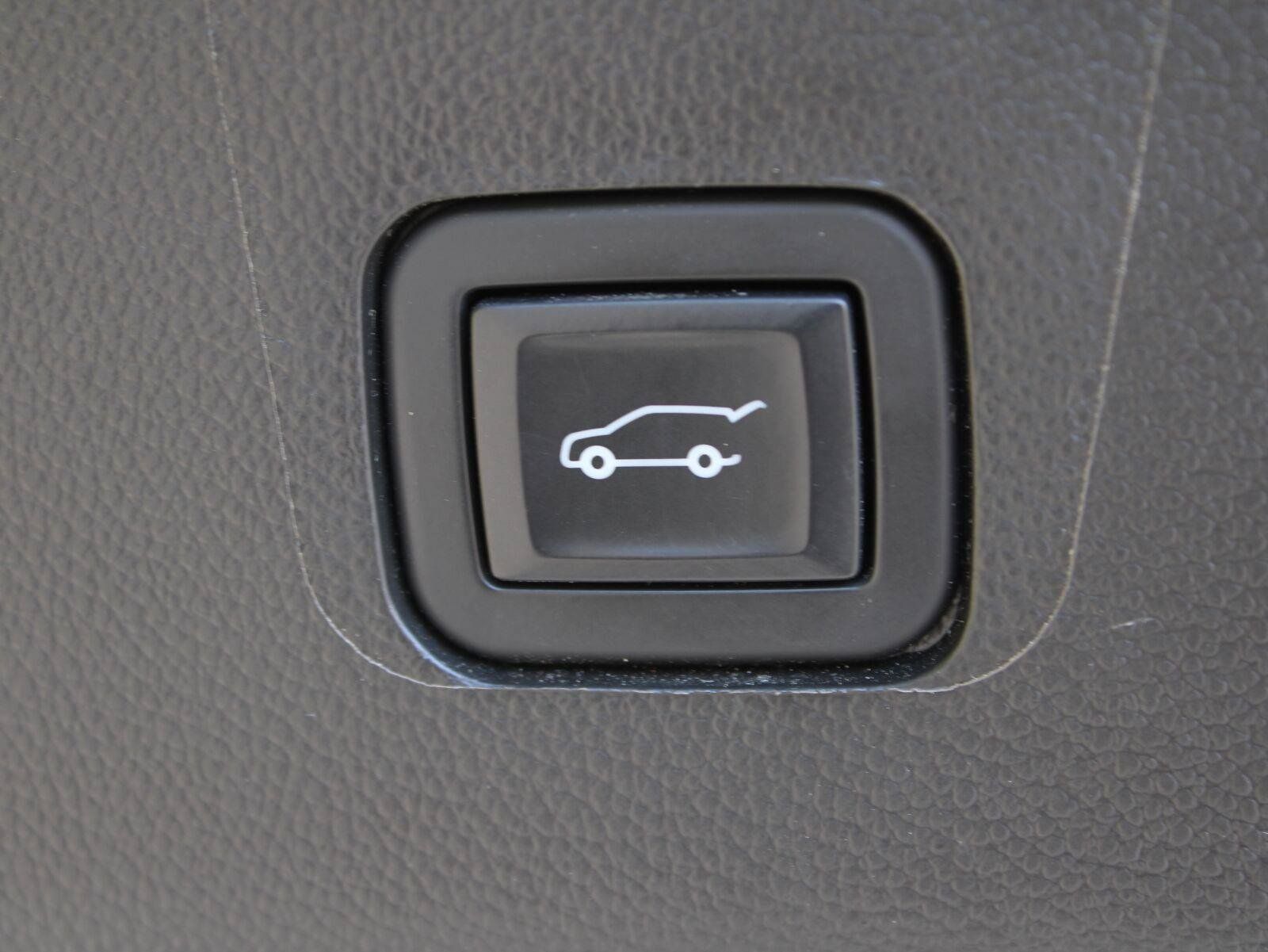 Used 2021 Chevrolet Traverse RS w/ LPO, Floor Liner Package AWD/4WD image 9