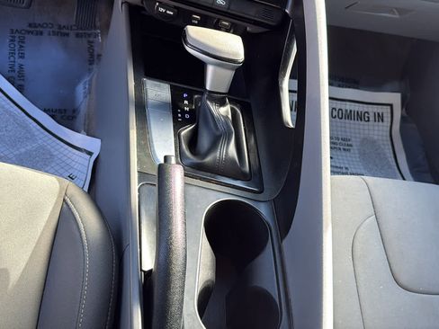 Used 2023 Hyundai Elantra SEL image 20