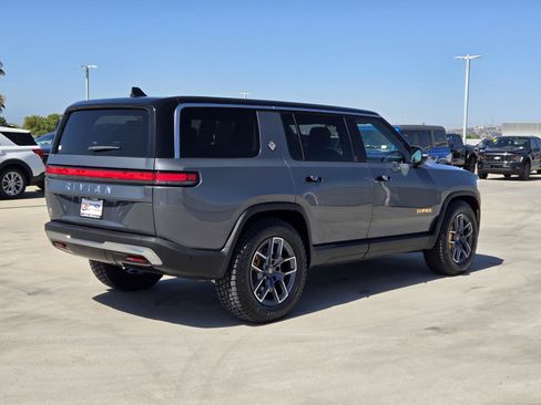 Used 2023 Rivian R1S Adventure AWD/4WD image 4