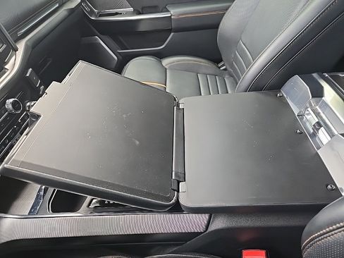 Used 2023 Ford F150 Platinum w/ FX4 Off-Road Package image 83