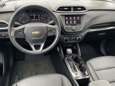 Used 2023 Chevrolet TrailBlazer ACTIV image 9