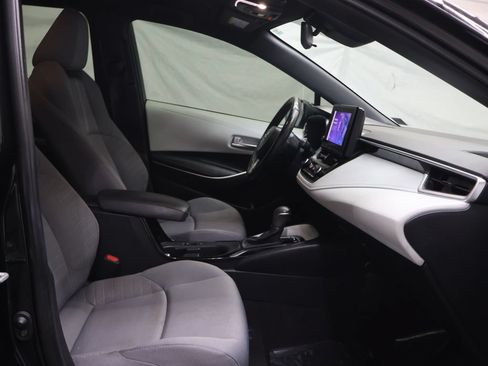 Used 2023 Toyota Corolla SE FWD image 9