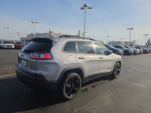 Used 2020 Jeep Cherokee Altitude image 6