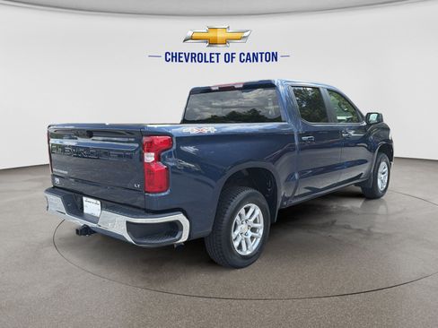 Used 2023 Chevrolet Silverado 1500 LT AWD/4WD image 5